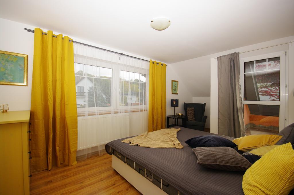 Cozy Gardens In Apartment Prag
